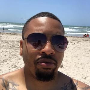 Meet your Posher, Lloyd